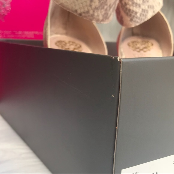 Vince Camuto | snake print Neutral heel - Picture 7 of 7